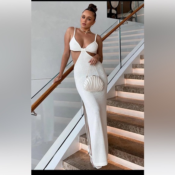 Fashion Nova ‘Days In The Sand Maxi Dress’ - Picture 8 of 11